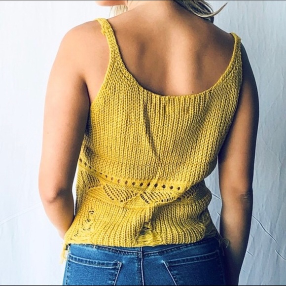 NWT Mustard Fringe Crop Top. Size M/L - Picture 5 of 7